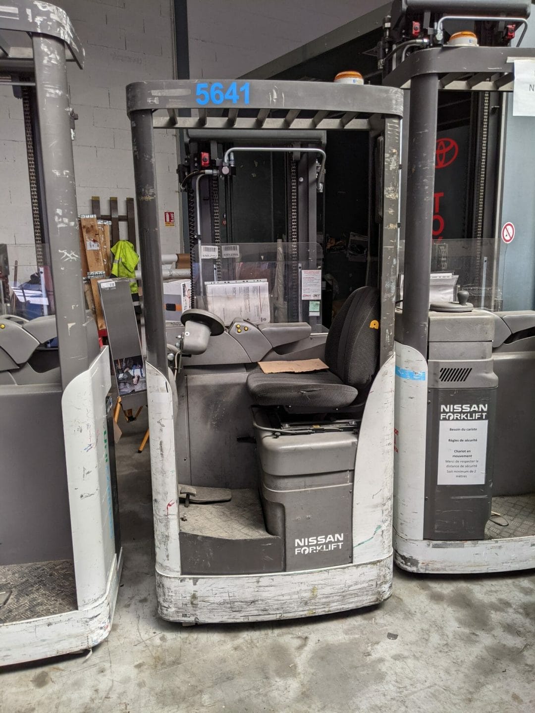 gerbeur électrique chariot élévateur nissan 30 (1)